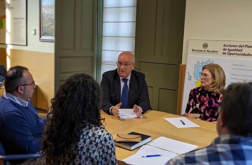 La enfermería defiende que la Ley de Residencias de CyL incluya a especialistas en geriatría como personal esencial